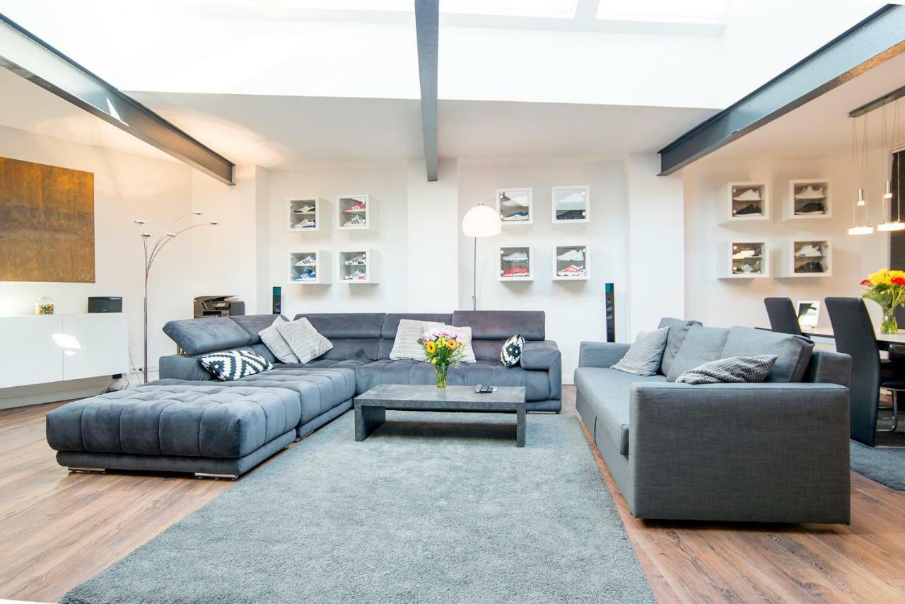 White Lofty Und White Studio 杜塞尔多夫 外观 照片